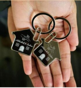 Personalized Engraved House Keychain – Custom Name & Number Keyring